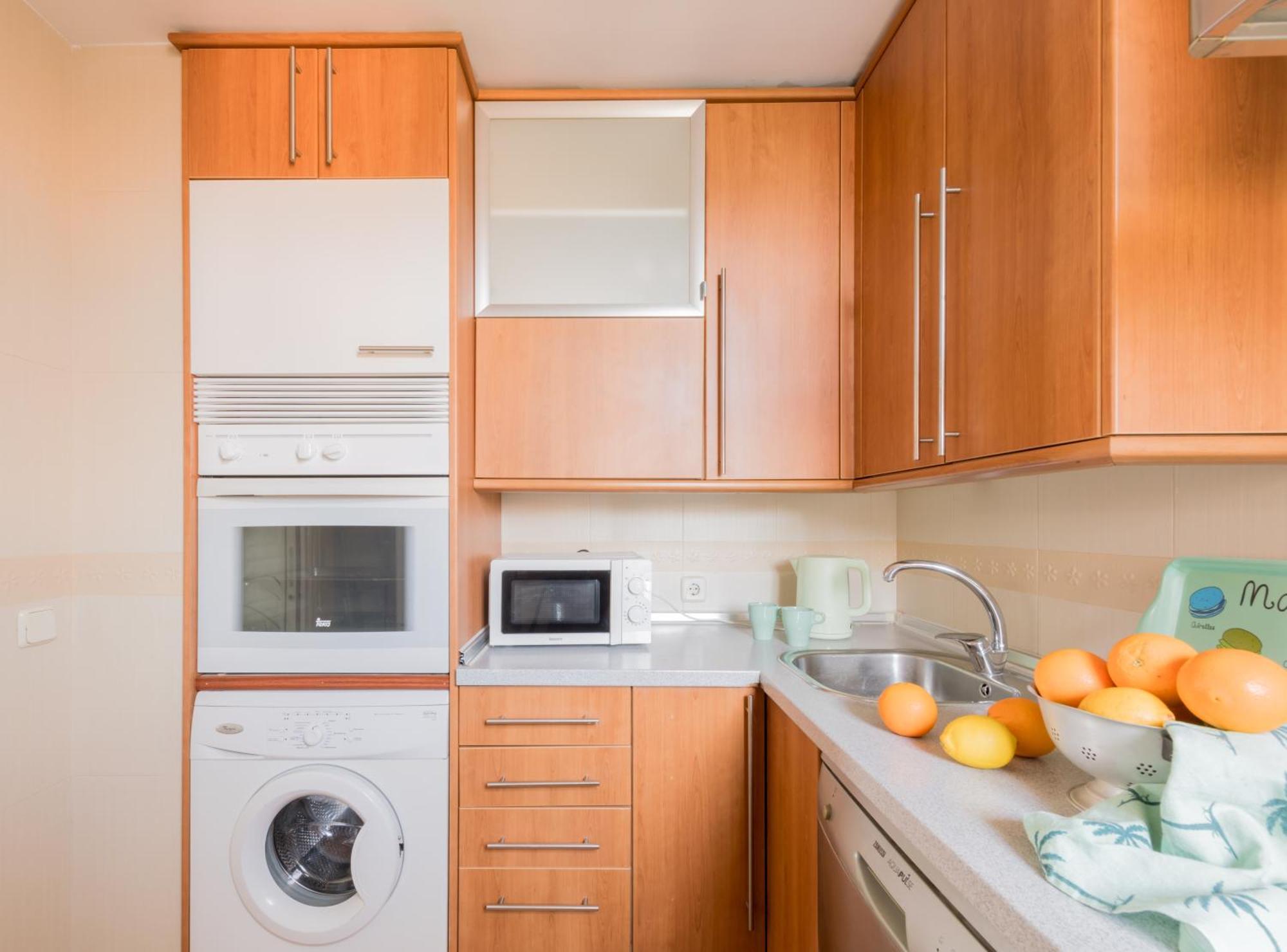 Séjour chez l'habitant Cozy And Stylish With Natural Light And Vibrant Decor Madrid
