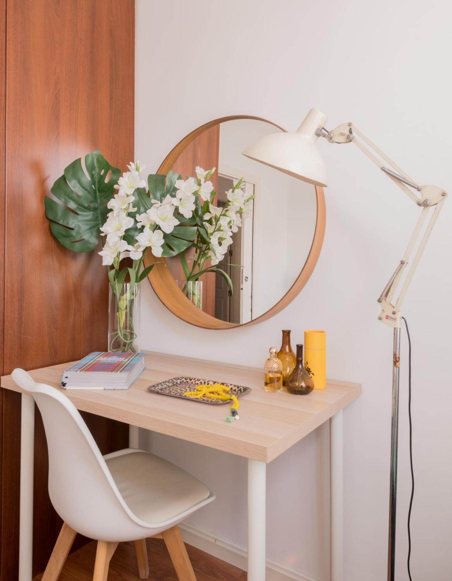 Séjour chez l'habitant Cozy And Stylish With Natural Light And Vibrant Decor